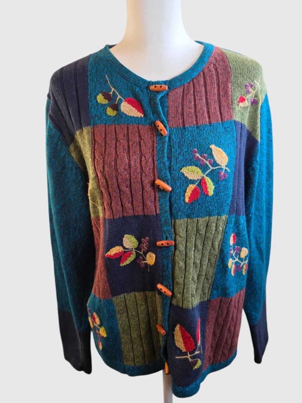 Vintage Erika Patchwork Knit Cardigan Sweater M Autumn Leaves Acorns Toggle Wood